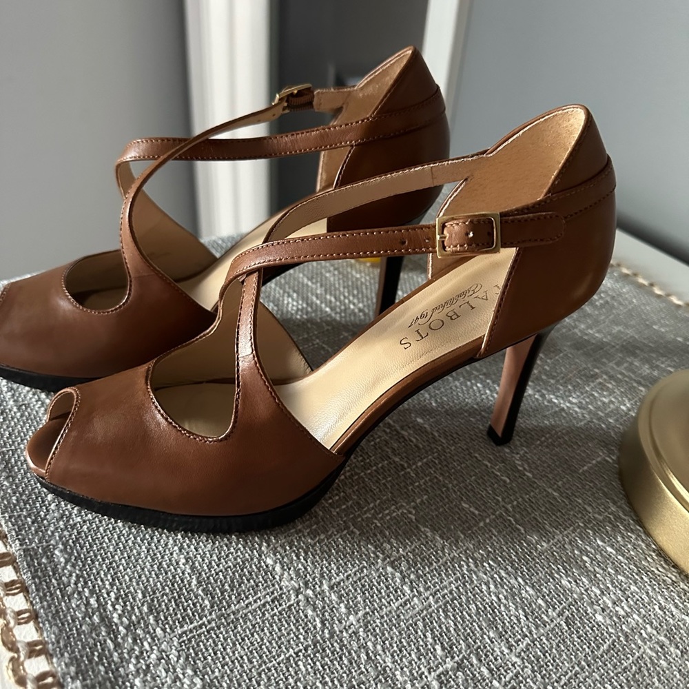 Talbots brown heels size 7 1/2